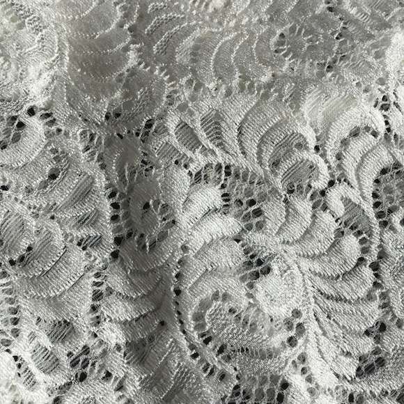 💄Paisley Lace Kimono Shrug🎉L last one🎉 - Picture 2 of 3